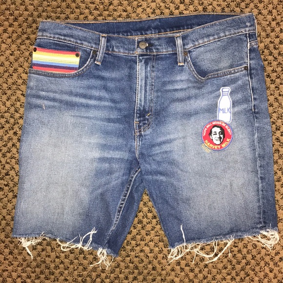 Men’s vintage Levi shorts with patches - Picture 2 of 8